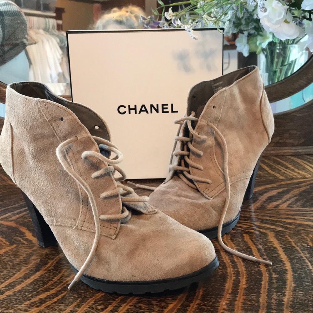 Really cute booty shoes